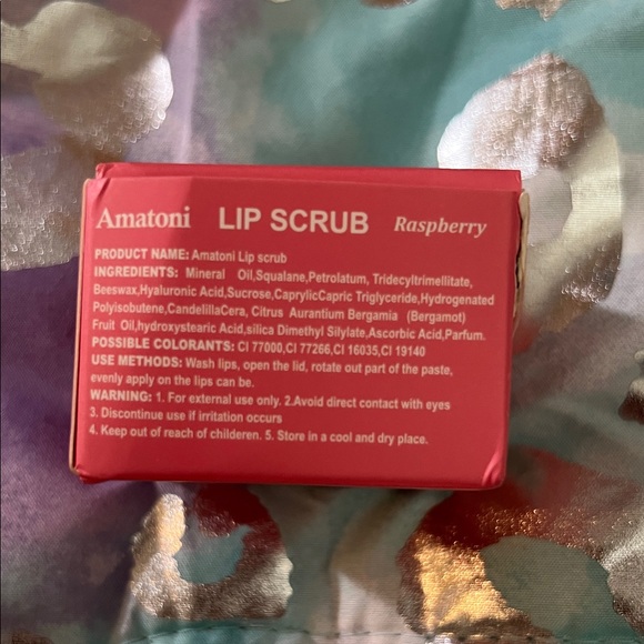 Amatoni Raspberry Lip Scrub-NIB - Picture 2 of 4